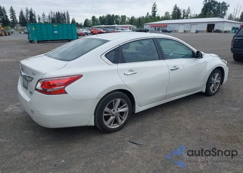 2013 Nissan Altima 2.5 Sv z USA, uszkodzony, nr VIN 1N4AL3AP5DN492547
